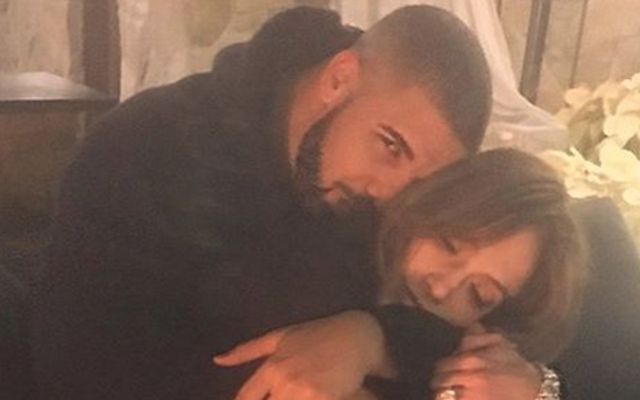 Drake deja a JLo por una actriz XXX