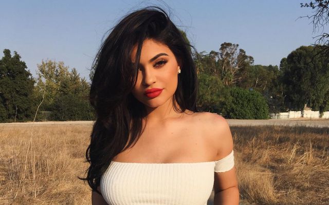 Así luciría Kylie Jenner sin todas sus cirugías