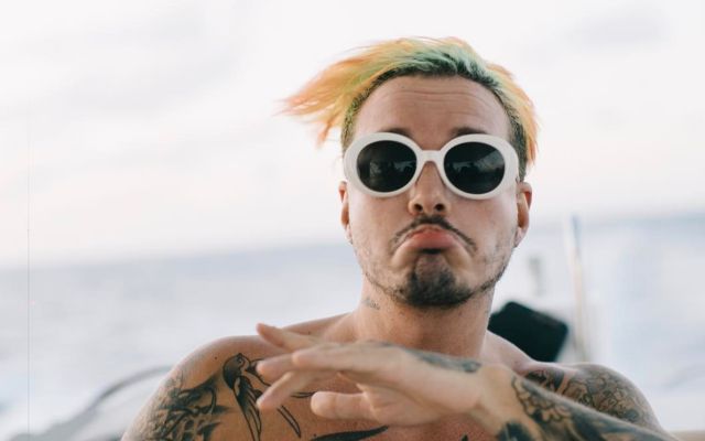 La dolorosa caída de J Balvin en la boda de Nicky Jam