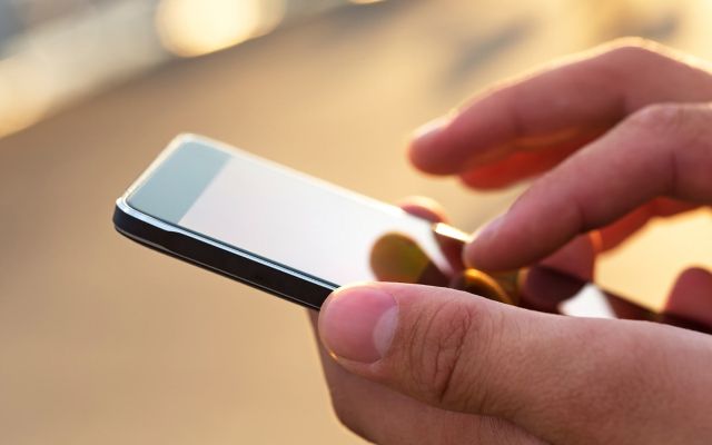 Instalan en Holanda semáforo para 'adictos al celular' Instalan en Holanda semáforo para 'adictos al celular'
