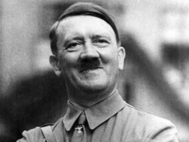 Venden teléfono personal de Hitler en $243,000 dólares Venden teléfono personal de Hitler en $243,000 dólares