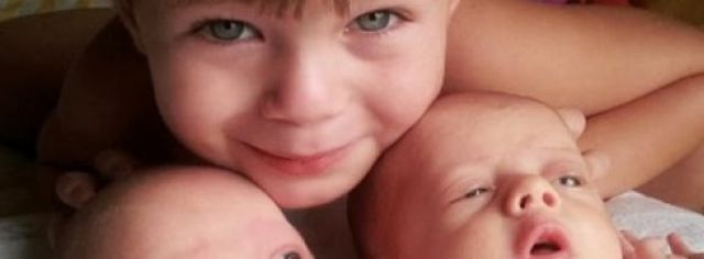 Niño de 4 años predice cosas y habla con los muertos Niño de 4 años predice cosas y habla con los muertos
