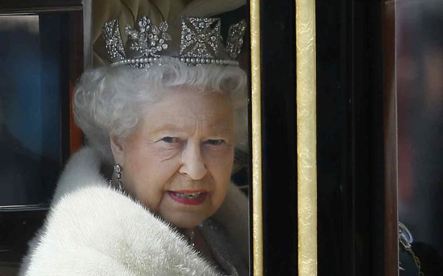 Un hombre afirma ser el legítimo rey de Inglaterra