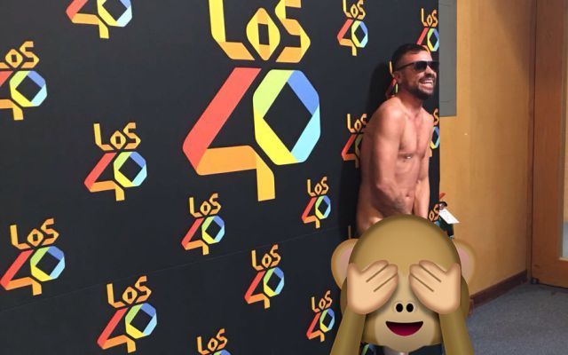 Shiky desnudo por toda la cabina de Ya Párate Shiky desnudo por toda la cabina de Ya Párate