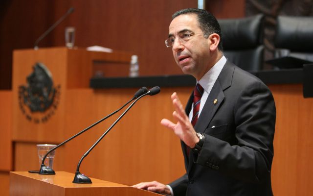 Senador del PAN se pelea con un alcalde Senador del PAN se pelea con un alcalde