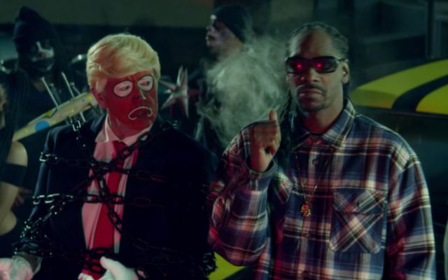 Snoop Dogg le dispara a Trump en nuevo videoclip