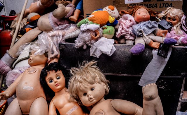 Cabezas sin cuerpo protegen una casa contra ladrones Cabezas sin cuerpo protegen una casa contra ladrones