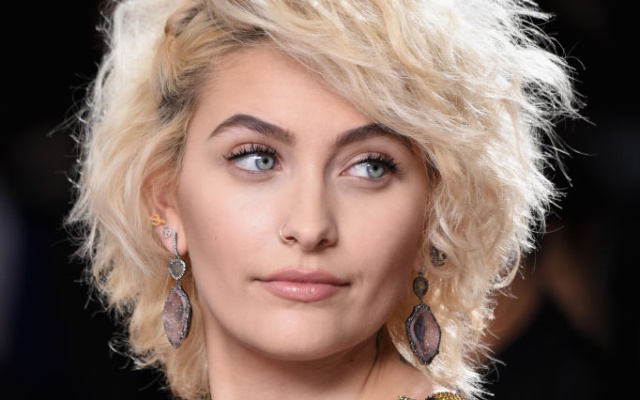 Hija de Michael Jackson publica un topless por una fuerte razón