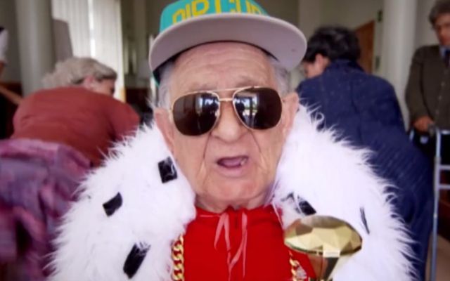 Daddy Melquíades el abuelo que te enseña a componer de reggaetón