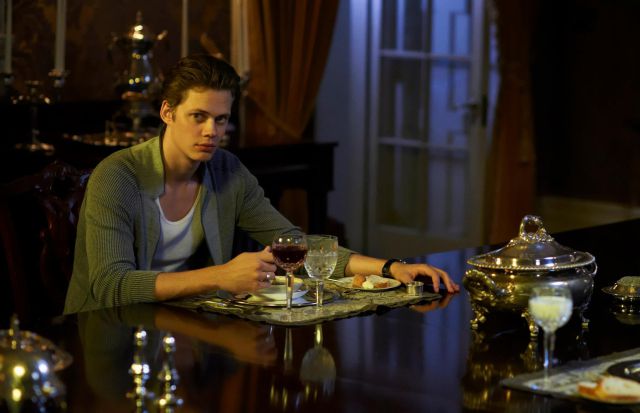Bill Skarsgård en Leal Bill Skarsgård en Leal