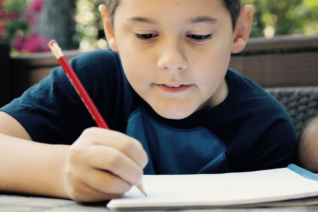 los niños que beben agua tienn mejor rendimiento escolar los niños que beben agua tienn mejor rendimiento escolar