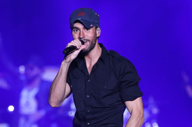 Enrique Iglesias orgulloso del talento de sus hijos