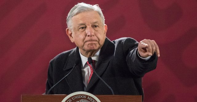 Cuando AMLO te regaña por estar platicando
