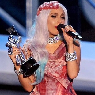 Lady Gaga arrasa en los MTV VMA 2010