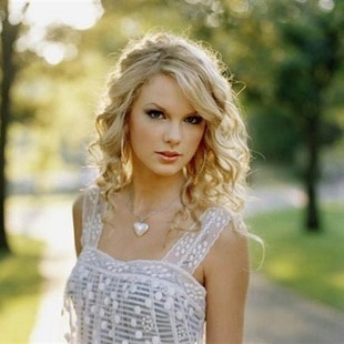 Taylor Swift presentó en vivo su nuevo disco 'Speak Now'