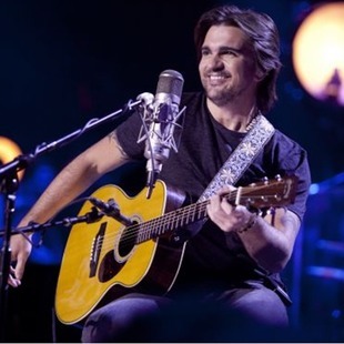 Juanes Unplugged