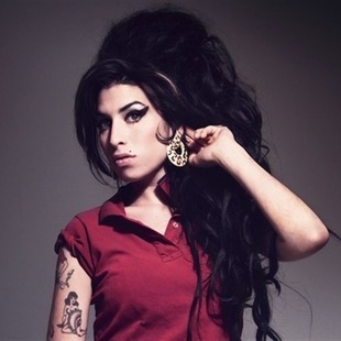 Se vende cuadro pintado con la sangre de Amy Winehouse