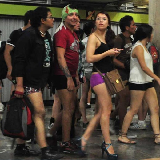 En el metro sin pantalones | Actualidad | LOS40 México