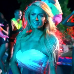 Paris Hilton estrena video