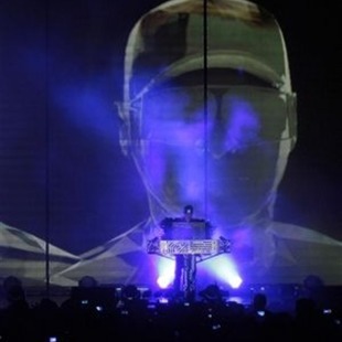 Pet Shop Boys electriza al público