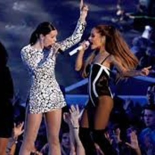 Ariana Grande, Jessie J y Nicki Minaj abrieron los MTV VMA's 2014