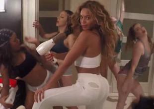Beyoncé presume el trasero en el video de su nuevo sencillo '7/11