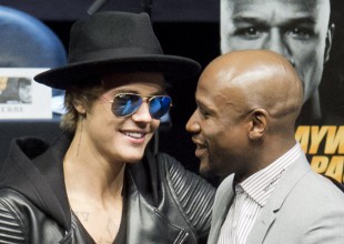 Justin Bieber se “coló” a la conferencia de Mayweather Jr. y Pacquiao