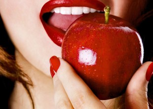 Las manzanas incrementan el deseo sexual en las mujeres