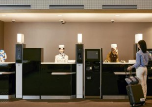 Inauguran en Japón un hotel atendido enteramente por robots