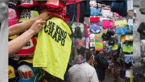 El Chapo' detona venta de ropa y accesorios en Tepito | Actualidad | LOS40  México