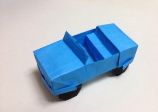 Auto de origami