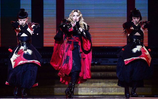 Madonna insulta sus fans en Pleno concierto