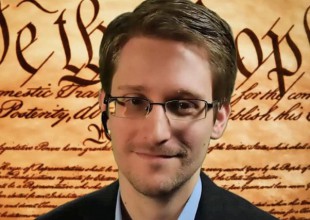 Edward Snowden advierte a chicas que los desnudos que le envían son vistos por el FBI