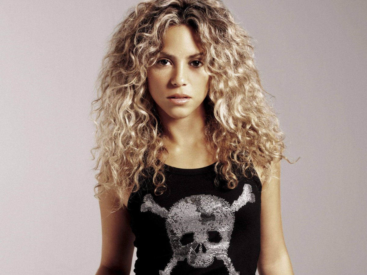 ¡Shakira llega a los 39 guapísima!