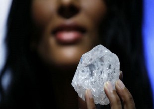 Diamante gigante de 1,109 quilates será subastado por Sotheby's en 70 mdd