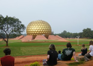 Auroville la ciudad donde no existe la religión, ni la política