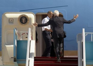 Obama le truena los dedos a Bill Clinton