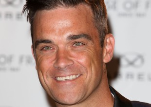 Robbie Williams dedica nuevo sencillo a sus hijos