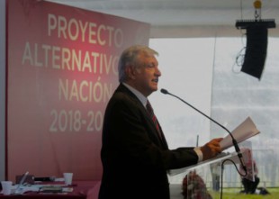 AMLO presenta los lineamientos del proyecto alternativo de nación 2018-2024
