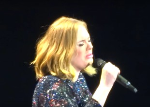 Se viraliza video de la vez que Adele tuvo problemas con el sonido en concierto