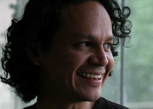 El cineasta mexicano Ernesto Contreras gana premio en Sundance
