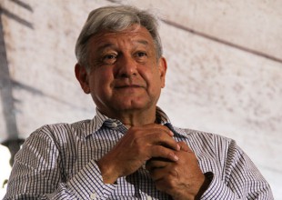 López Obrador señala a Mancera como uno de los 10 candidatos de "la Mafia del Poder"