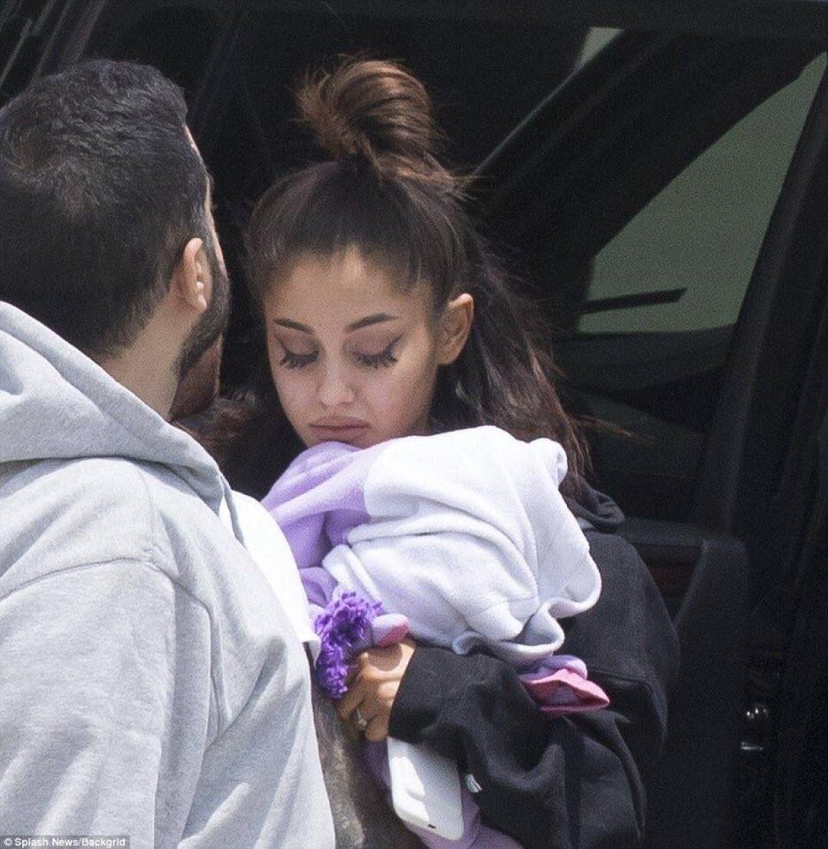 Revelan imágenes de Ariana Grande tras tragedia en Manchester