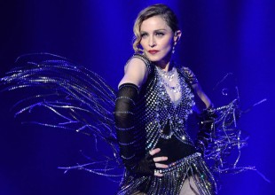 Madonna celebra su cumpleaños con un sensual baile