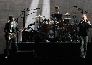 U2 dedica mensaje a México en concierto