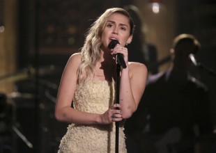 Miley Cyrus interpreta "The Climb" en honor a las víctimas de Las Vegas