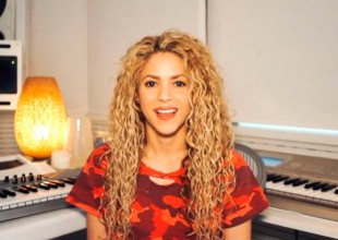Shakira sigue enamorada de Piqué