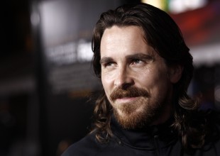 Christian Bale luce irreconocible