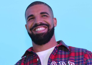 Drake detiene su concierto para defender a unas fans