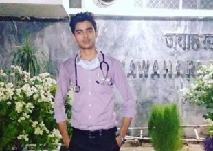 Joven finge ser doctor en hospital por 5 años